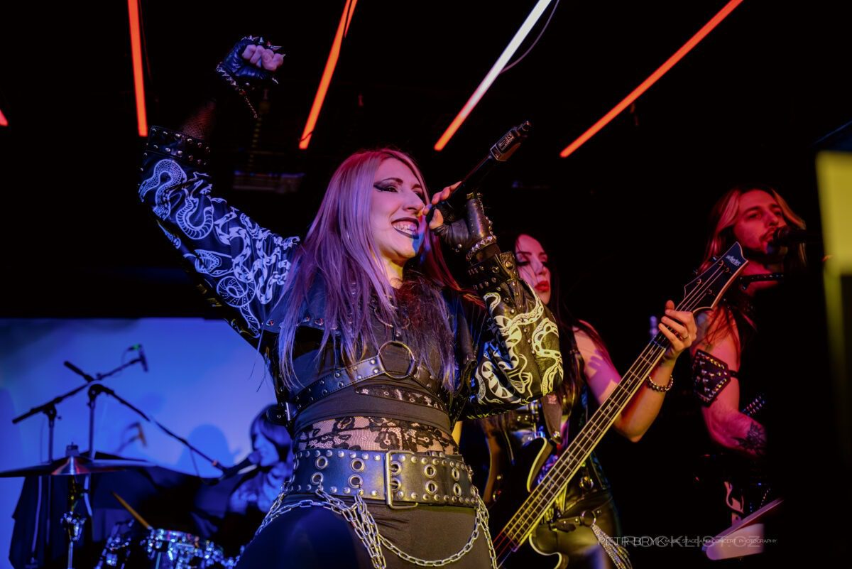 DSC 0109 Vylepsene NR 2