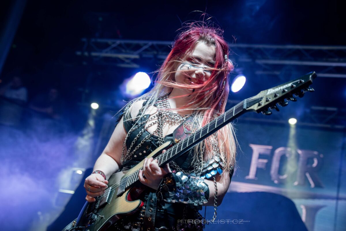 DSC 8020 Vylepsene NR