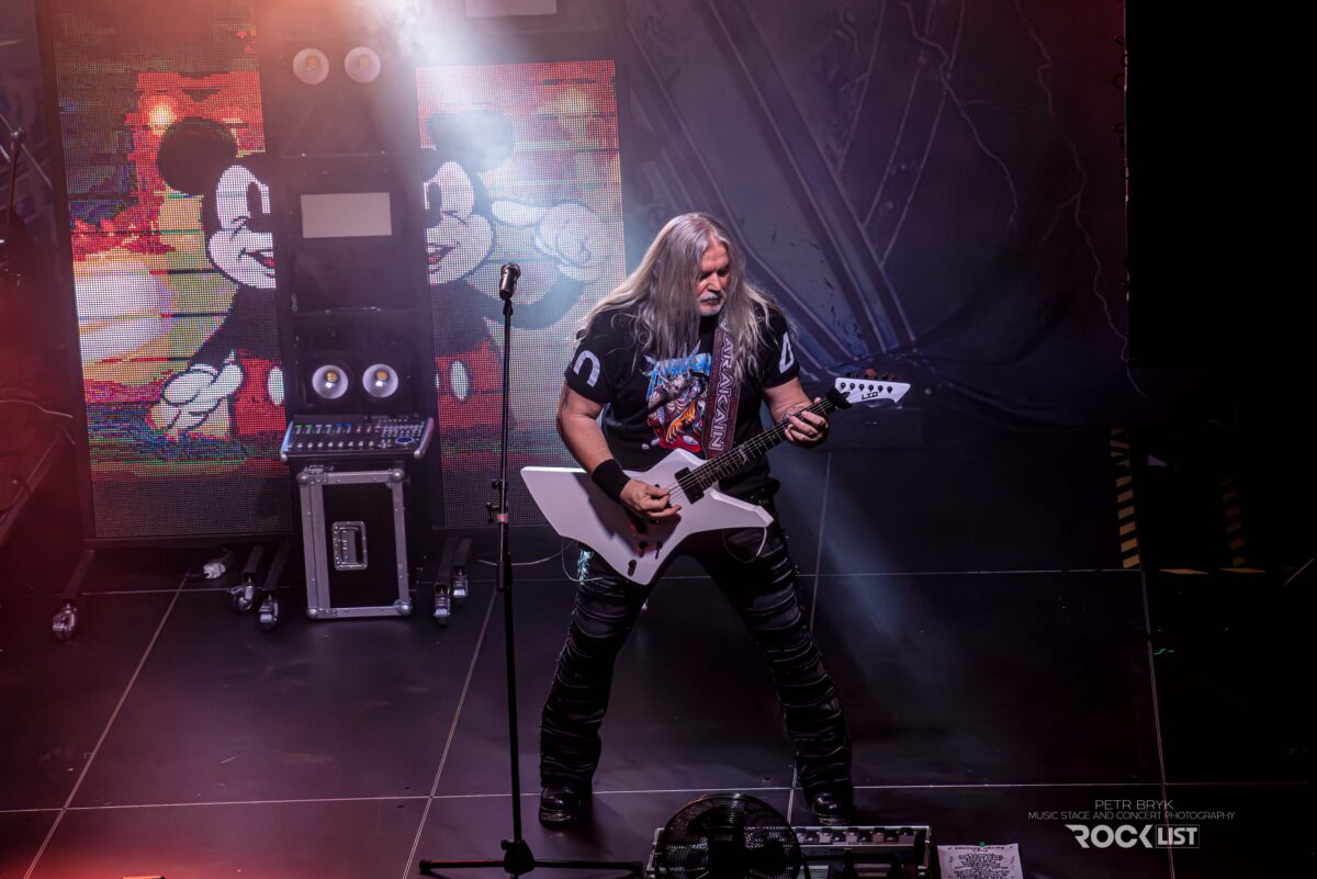 DSC 3772 Vylepsene NR