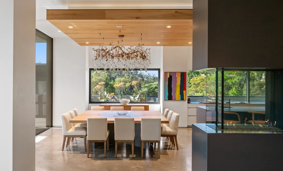 432019b8f40448059b40a725be4b99ac lg