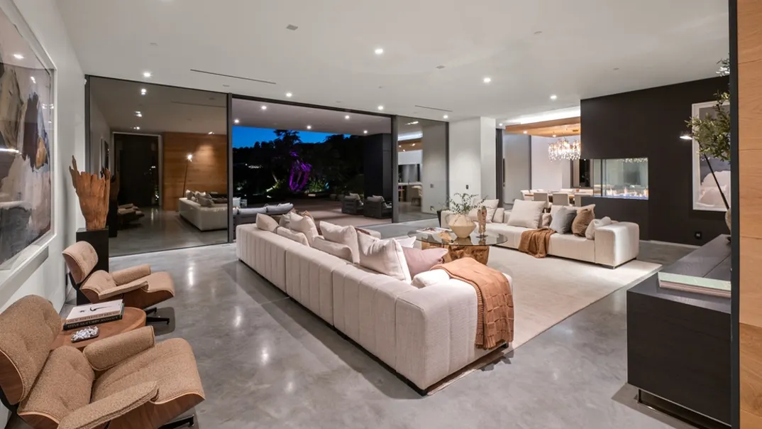 d3fcab4052fa45c9804e608695013d53 lg