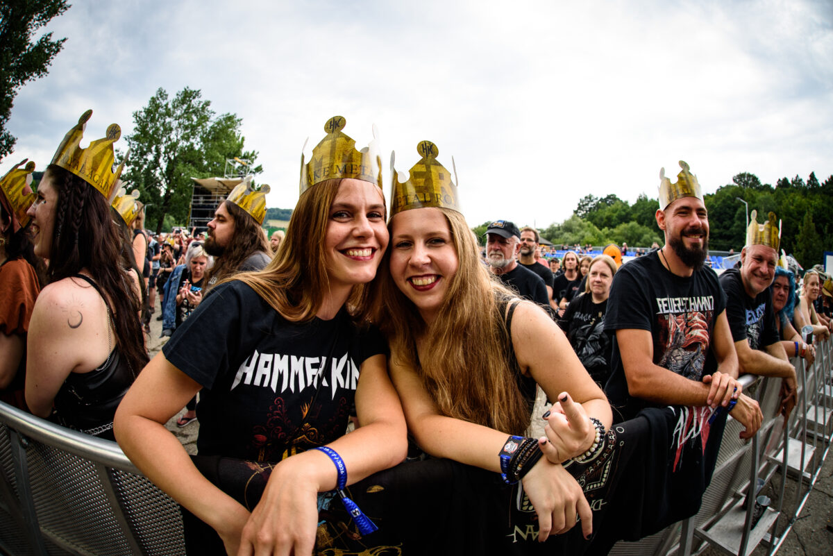 Fans 26 1