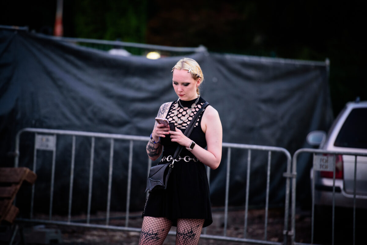 Fans 27