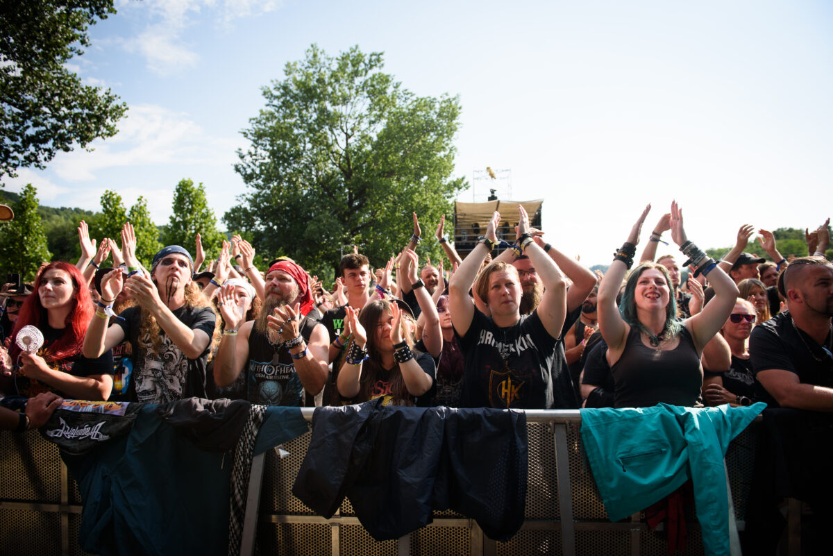 Fans 30 1