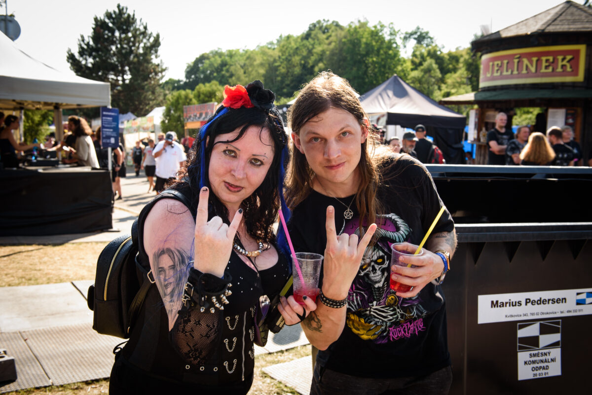 Fans 39