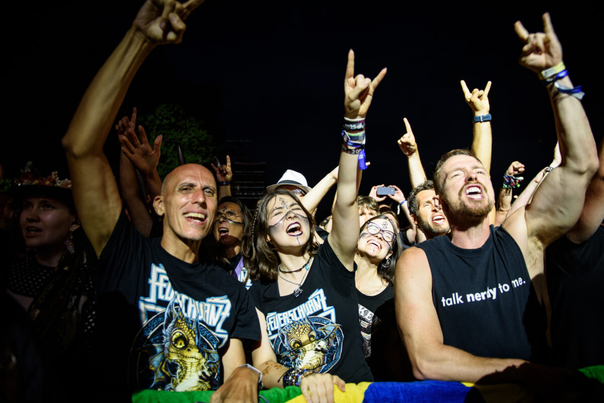 Fans 51