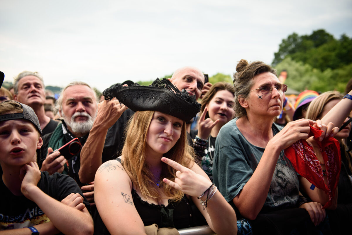 Fans 14